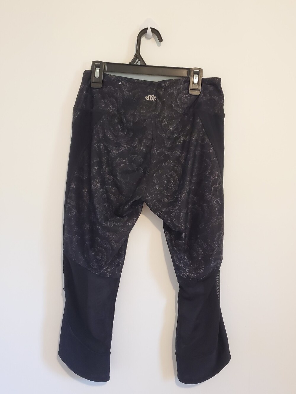 Maurices Sixe Small Work Out Leggings Mesh Bottoms